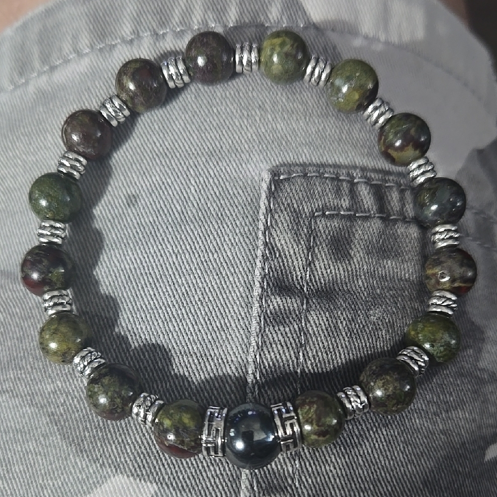 Men's 8mm Dragons Blood And 10mm Hematite Beaded Bracelet